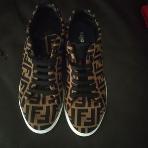 Fendi shoes put them on one time